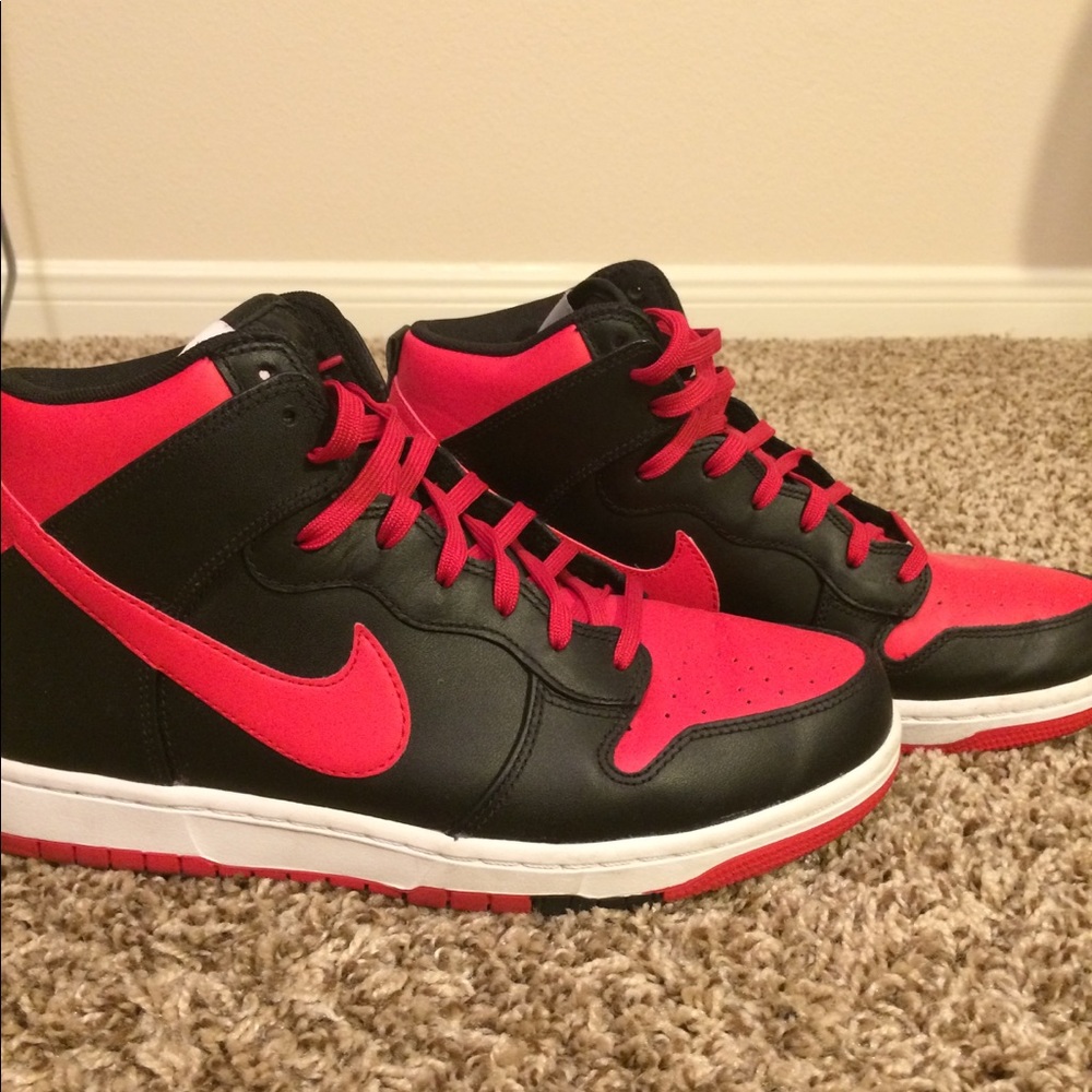Men’s Nike High Top Red and Black Sneakers